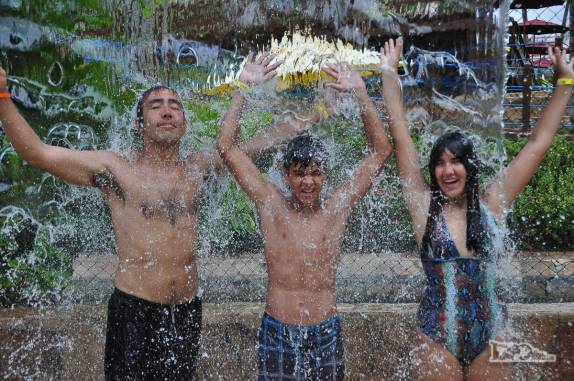 Com os sobrinhos Antonio e Bebel no Beach Park, em Fortaleza, capital do Ceará